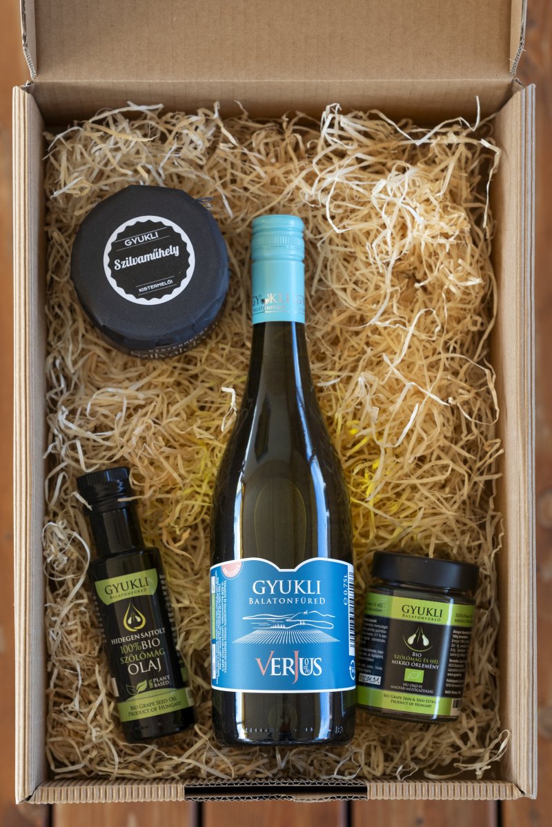 White Christmas Pack